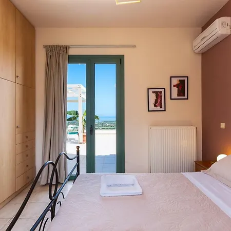 Archos Villa With Pool, Play Area,Bbq & Amazing View!! Villa